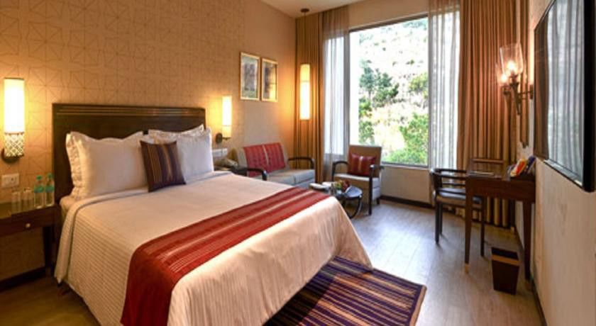 Marasa Sarovar Premiere Tirupati Exterior foto A room at the Taj Bengal
